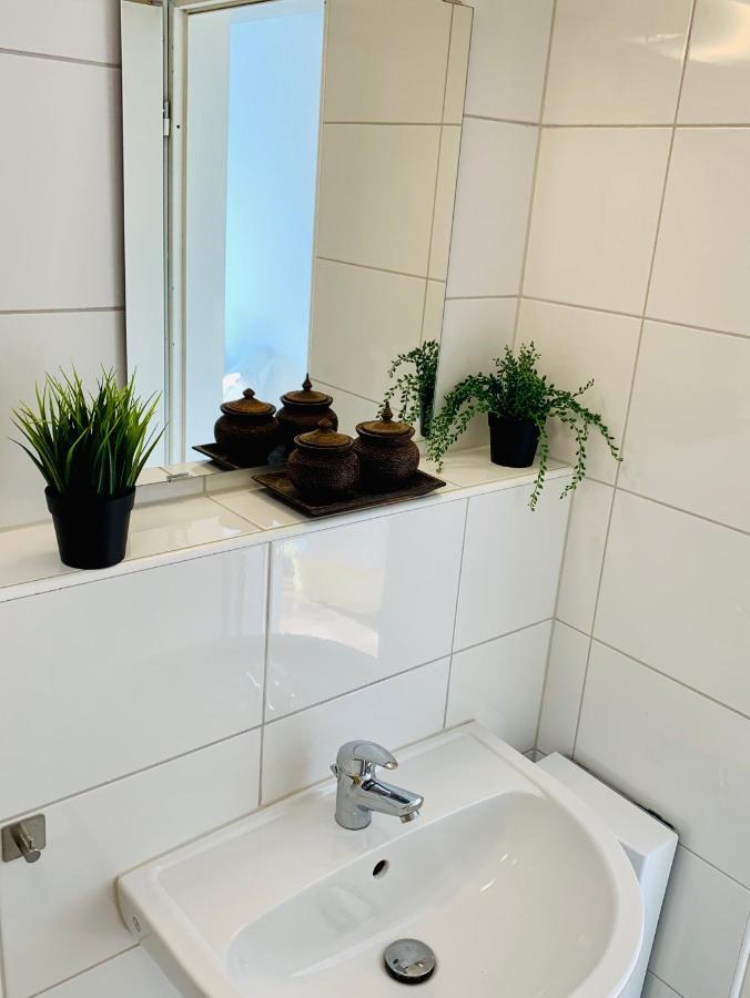 An Der Uniklinik, Apartment Mit Eigener Kueche Und Renoviertem Badezimmer, Zentrale Lage Homburg  Dış mekan fotoğraf