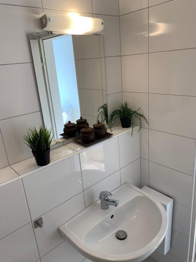 An Der Uniklinik, Apartment Mit Eigener Kueche Und Renoviertem Badezimmer, Zentrale Lage Homburg  Dış mekan fotoğraf